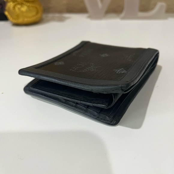 MCM BLACK VISETOS MEN’S WALLET - Picture 7 of 14